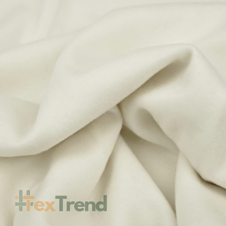 cremefarbener Velours  