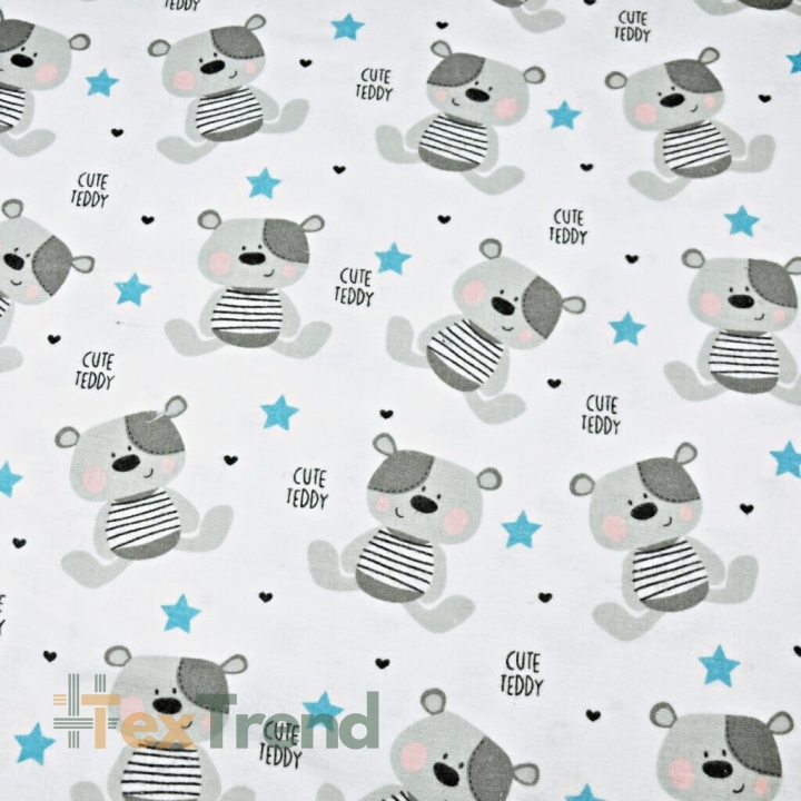 Flanell Teddy Bären grau mit blauen Sternen auf weißem Hintergrund  