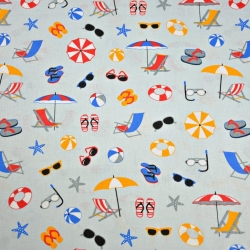 Baumwolle 100% bunte Strandartikel auf grauem Hintergrund  