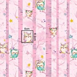 Baumwolle 100% goldene Eulen auf Bäumen auf rosa Hintergrund  