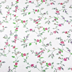 Baumwolle 100% Blumen von Winde und rosa Nelken auf weißem Hintergrund  