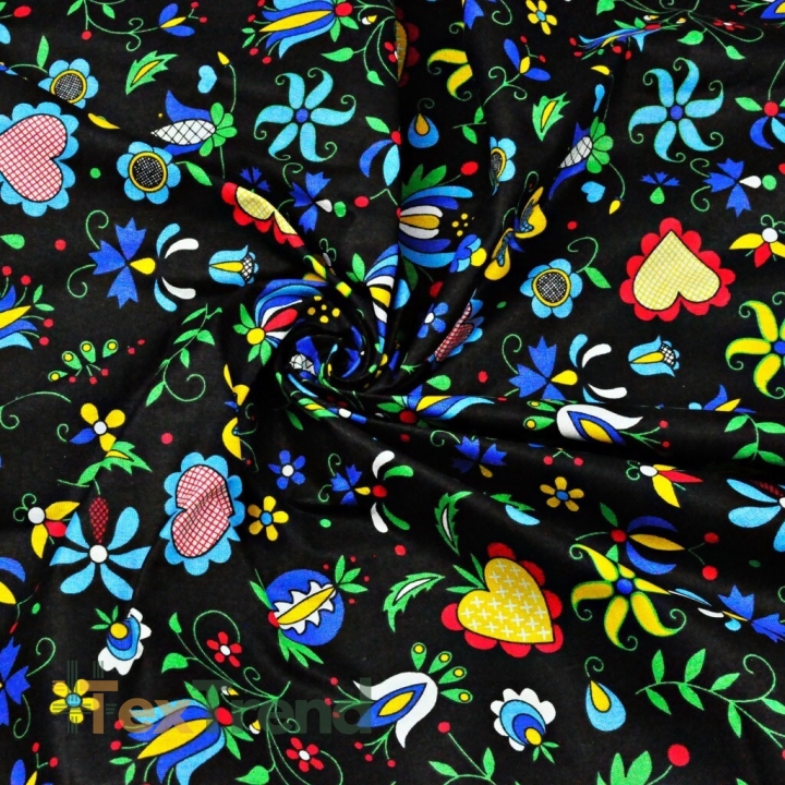 Baumwolle 100% Kaschubisches Muster blau auf schwarzem Hintergrund  