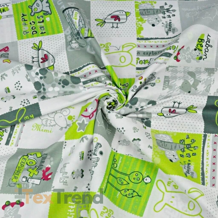 100% Baumwolle - Patchwork Tiere in grün-grau auf weißem Hintergrund  