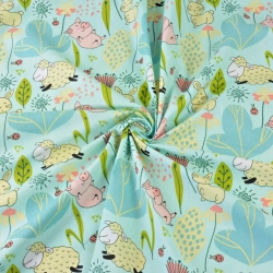 Baumwolle 100% Schweinchen mit Schafen auf der Wiese auf hellmintgrünem Hintergrund  