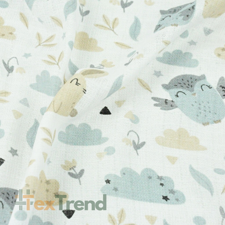 Baumwolle Tetra Eulen mit Hasen beige-grau auf weißem Hintergrund  