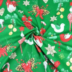 Baumwolle 100% Weihnachtsmuster Dekorationen RETRO auf grünem Hintergrund  