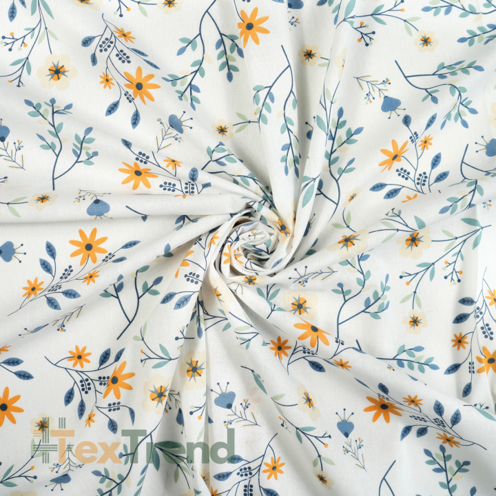 100% Baumwolle mit Blumen auf Salbeizweigen vor weißem Hintergrund