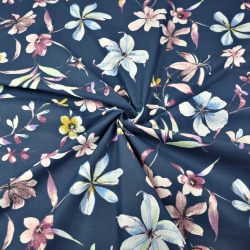 Baumwolle 100% Blumen mit Zweigen bunt auf dunkeljeansfarbenem Hintergrund  