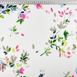 100% Baumwolle mit bunten Zweigen und Blumen auf weißem Hintergrund  