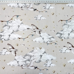 Baumwolle 100% Vögel Gänse in den Wolken auf beigem Hintergrund  