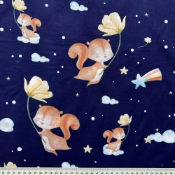 100% Baumwolle Eichhörnchen mit Blumen auf dunkelblauem Hintergrund  