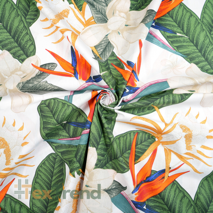 100% Baumwolle mit Strelitzien auf weißem Hintergrund