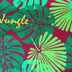 Liegefläche Stoff grüne Blätter auf bordeauxfarbenem Hintergrund  