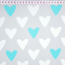 Baumwolle 100% Herzen weiß-blau auf grauem Hintergrund  