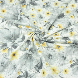 100% Baumwolle Magnolienblüten grau-gelb auf weißem Hintergrund  