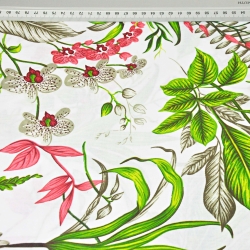 Baumwolle 100% Orchideenblüten mit grünen Blättern auf weißem Hintergrund  