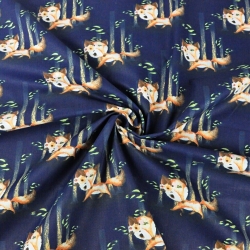 Baumwolle 100% Füchse in Bäumen auf marineblauem Hintergrund  