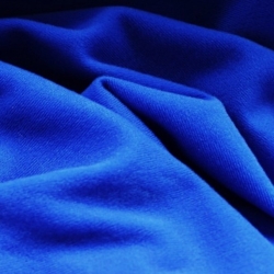 saphirblauer Velours  