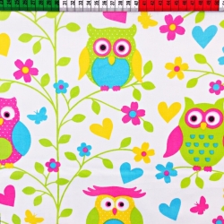 Baumwolle 100% Große bunte Eulen auf weißem Hintergrund  