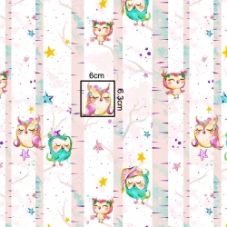 Baumwolle 100% goldene Eulen auf Bäumen auf weiß-pfirsichfarbenem Hintergrund  