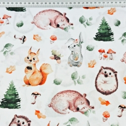 100% Baumwolle - orange-grüne Waldtiere auf weißem Hintergrund  