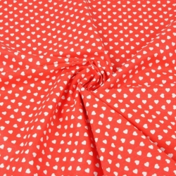 Baumwolle 100% Herzchen in Reihen weiß auf rotem Hintergrund  