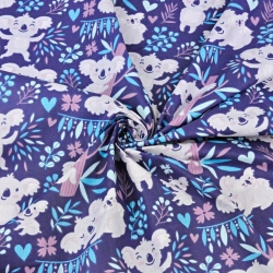 Baumwolle 100% Koala-Bären in Bäumen auf lila-dunkelblauem Hintergrund  