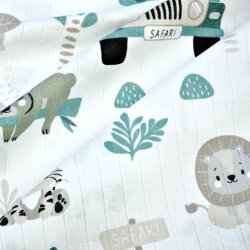 Baumwoll-Musselin mit Safari-Tieren in Salbeigrün auf weißem Hintergrund  