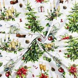 Baumwolle 100% Weihnachtsmuster Tannenbäume mit Gläsern auf weißem Hintergrund  