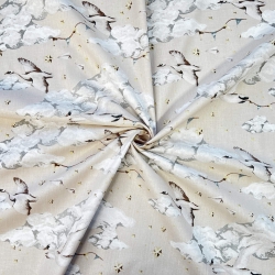 Baumwolle 100% Vögel Gänse in den Wolken auf beigem Hintergrund  