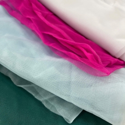 Dekoratives Chiffon MIX Reste, Endstücke - 0,5kg  