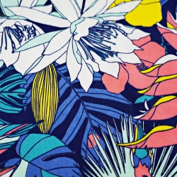 Liegegewebe tropische Blumen auf navyblauem Hintergrund  