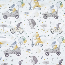 100% Baumwolle Tiere Rennen beige-grün auf weißem Hintergrund  