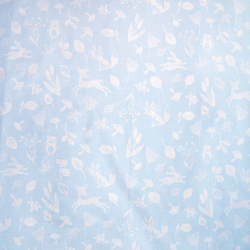 Bawełna 100% zwierzątka białe na błękitnym tle