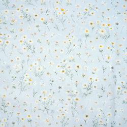 Bawełna 100% kwiatuszki i rumianki białe na błękitnym tle