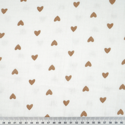Bedruckter Double Gauze Musselin mit braunen Herzen