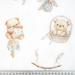 100% Baumwolle mit Bären in Körben auf weißem Hintergrund