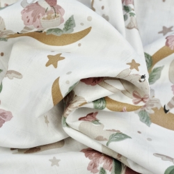 Baumwoll-Musselin mit rosa Hasen auf Monden auf weißem Hintergrund  