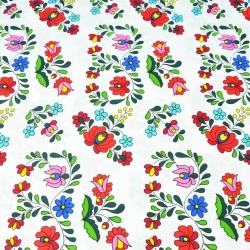 Baumwolle 100% bunter folkloristischer Muster auf weißem Hintergrund  