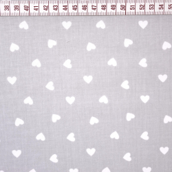 Baumwolle 100% Herzen 8mm weiß auf grauem Hintergrund  