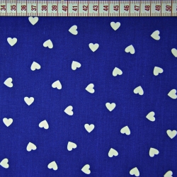 Baumwolle 100% Herzen 8mm weiß auf navyblauem Hintergrund  