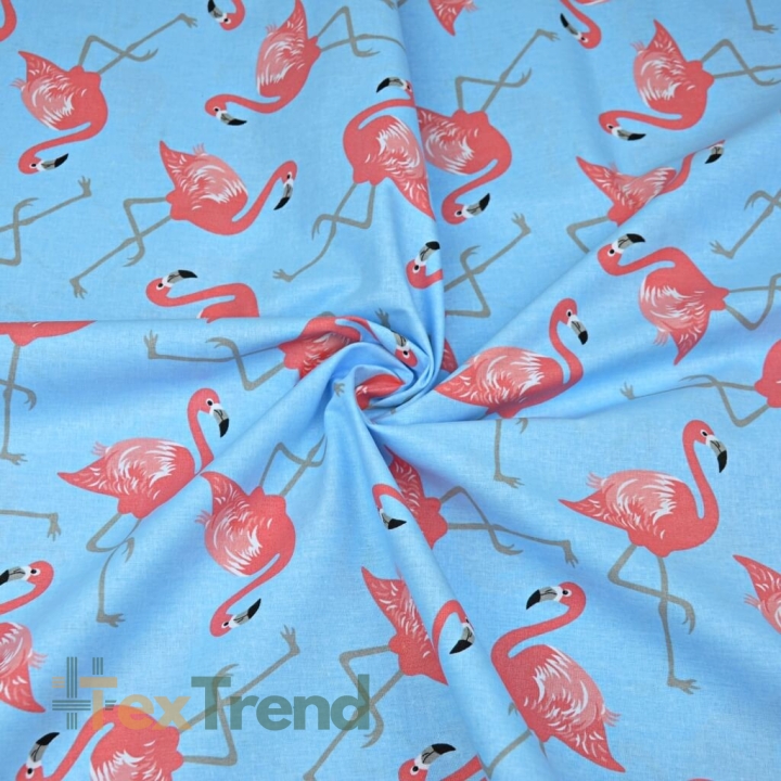 Baumwolle 100% rosa Flamingos auf blauem Hintergrund  