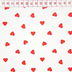 Baumwolle 100% Herzen 8mm rot auf weißem Hintergrund  