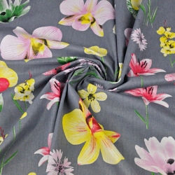 Baumwolle 100% Frühlingsblumen auf grauem Hintergrund  