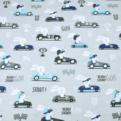 Flanell Rennkaninchen auf grauem Hintergrund  