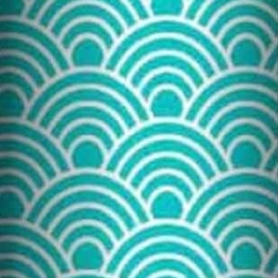 Baumwolle 100% geometrische Schuppen weiß auf türkisfarbenem Hintergrund  