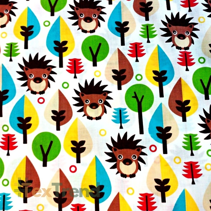 Baumwolle 100% Igel und bunte Bäume auf weißem Hintergrund  