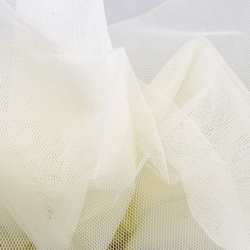 Dekoratives ecrufarbenes Tüll  