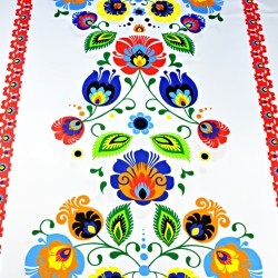 Baumwolle 100% Łowicz Folk-Muster mit rotem Rand auf weißem Hintergrund  