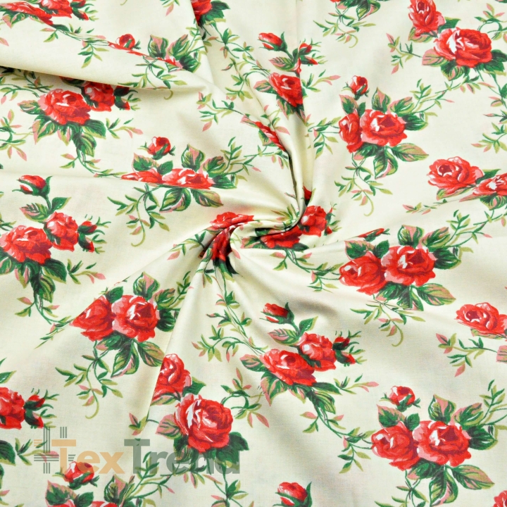 Baumwolle 100% Rosenblüten rot auf ecrufarbenem Hintergrund  